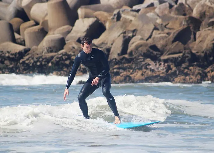 Πανσιόν Watermark Surf House Espinho *